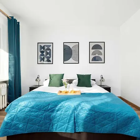 Διαμέρισμα Spacious For 6 Persons Balcony And Workspace By Renters Krasków